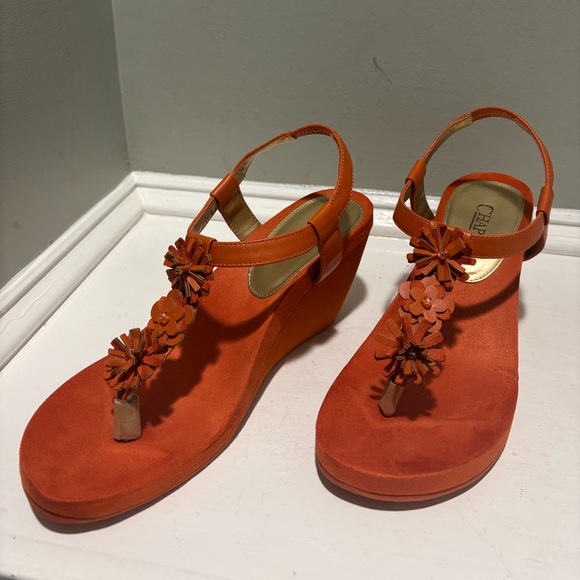 Chaps Orange Faux Suede Thong Flower Slip-In Wedge Sandals- size 9 - Picture 9 of 10